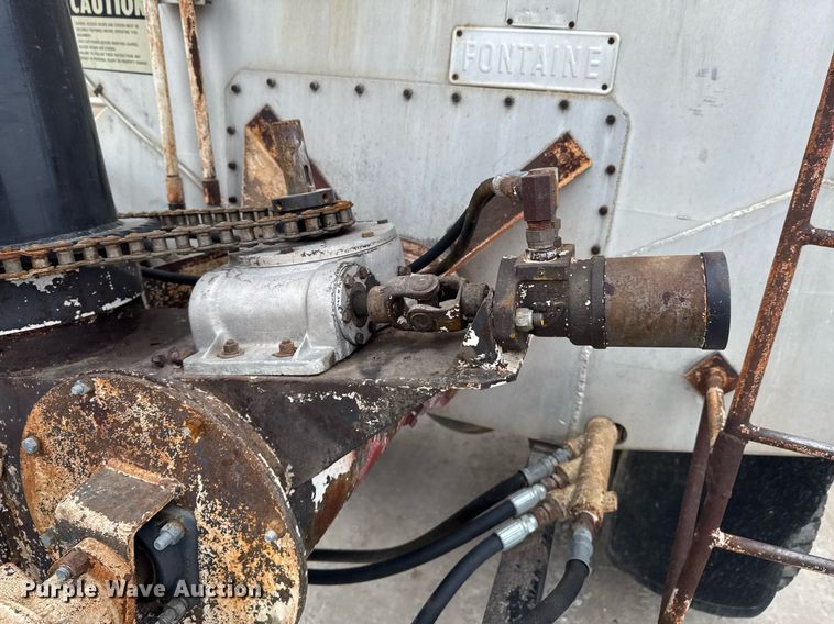 image for item DO0384 1996 Freightliner FL70 feed mixer truck