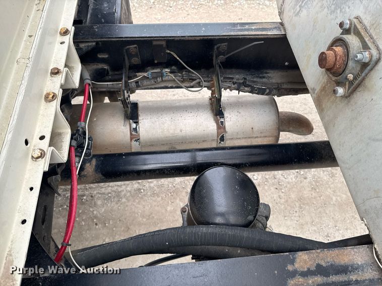 image for item DO0384 1996 Freightliner FL70 feed mixer truck