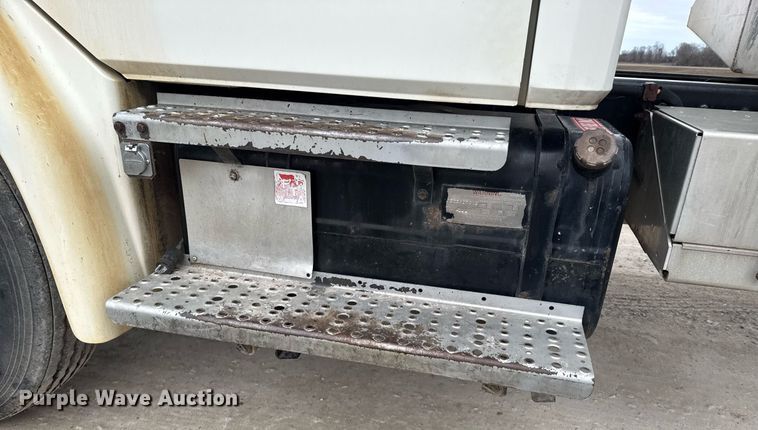 image for item DO0384 1996 Freightliner FL70 feed mixer truck