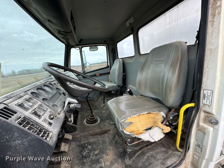 image for item DO0384 1996 Freightliner FL70 feed mixer truck