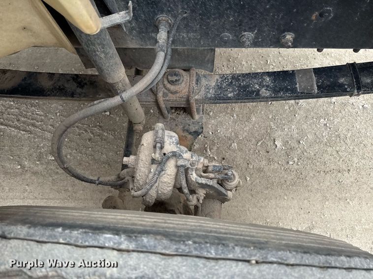 image for item DO0384 1996 Freightliner FL70 feed mixer truck