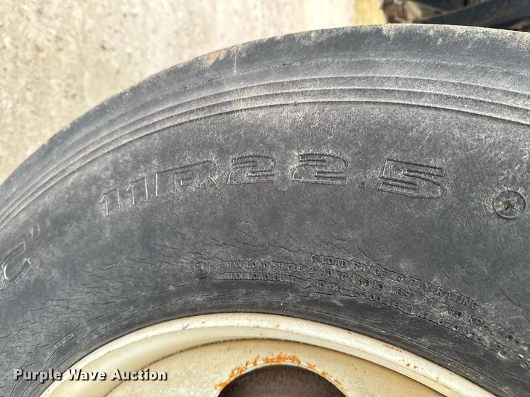 image for item DO0384 1996 Freightliner FL70 feed mixer truck