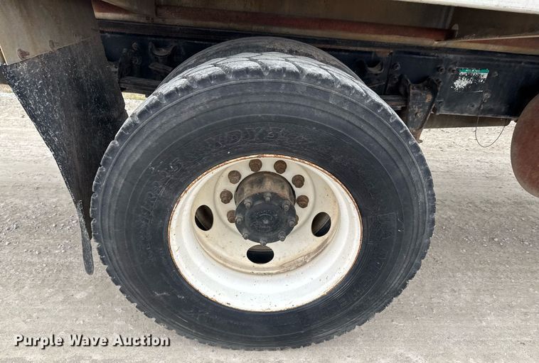 image for item DO0384 1996 Freightliner FL70 feed mixer truck