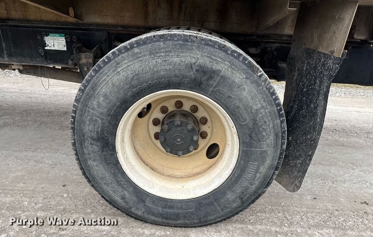 image for item DO0384 1996 Freightliner FL70 feed mixer truck