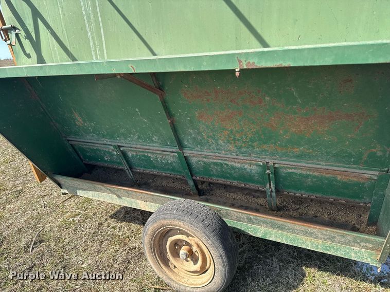 image for item DO0397 Creep feeder