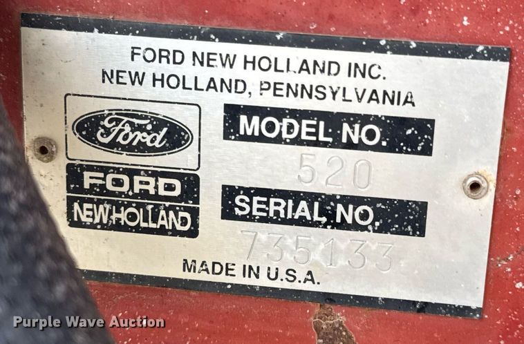 image for item DO0399 New Holland 520 manure spreader