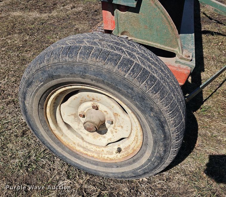 image for item DO7776 Brillion SS1201 seeder