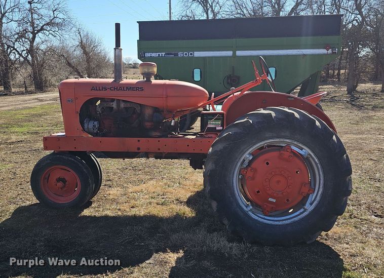 image for item DO7777 1949 Allis-Chalmers WD tractor