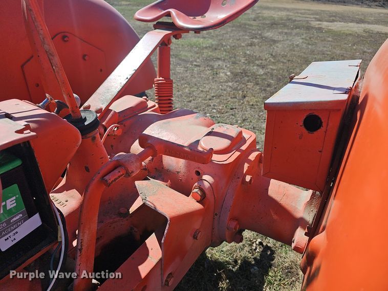 image for item DO7777 1949 Allis-Chalmers WD tractor