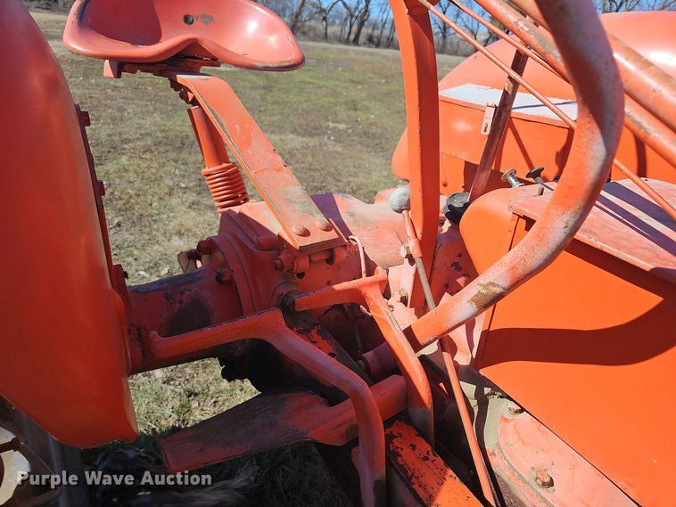image for item DO7777 1949 Allis-Chalmers WD tractor