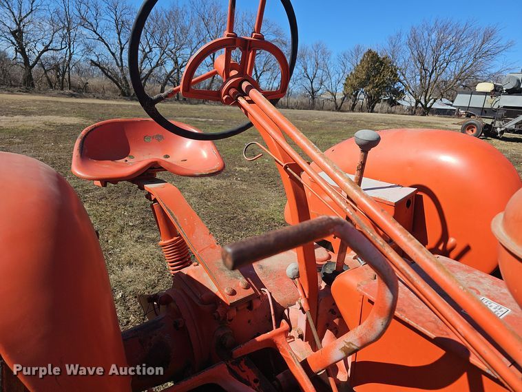image for item DO7777 1949 Allis-Chalmers WD tractor