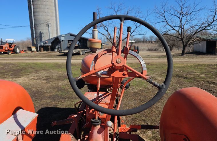 image for item DO7777 1949 Allis-Chalmers WD tractor