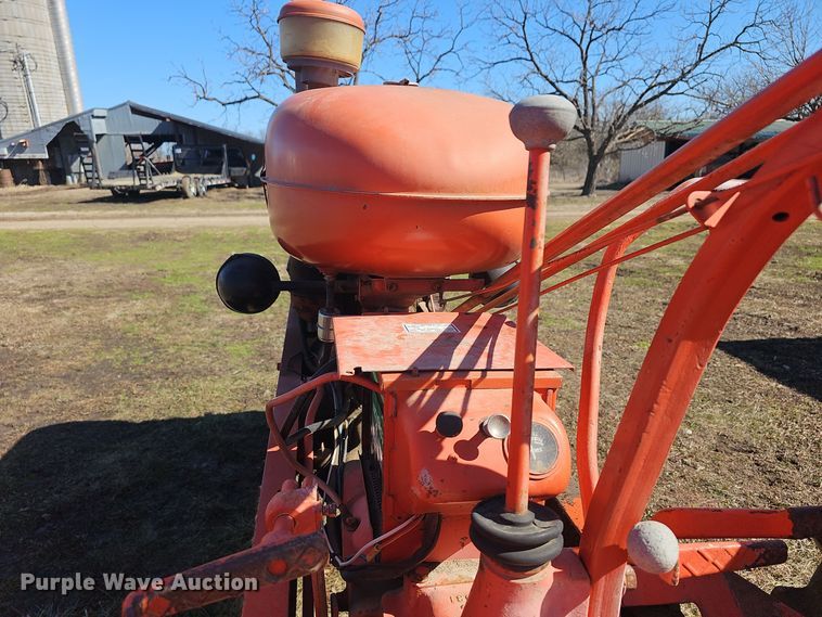 image for item DO7777 1949 Allis-Chalmers WD tractor