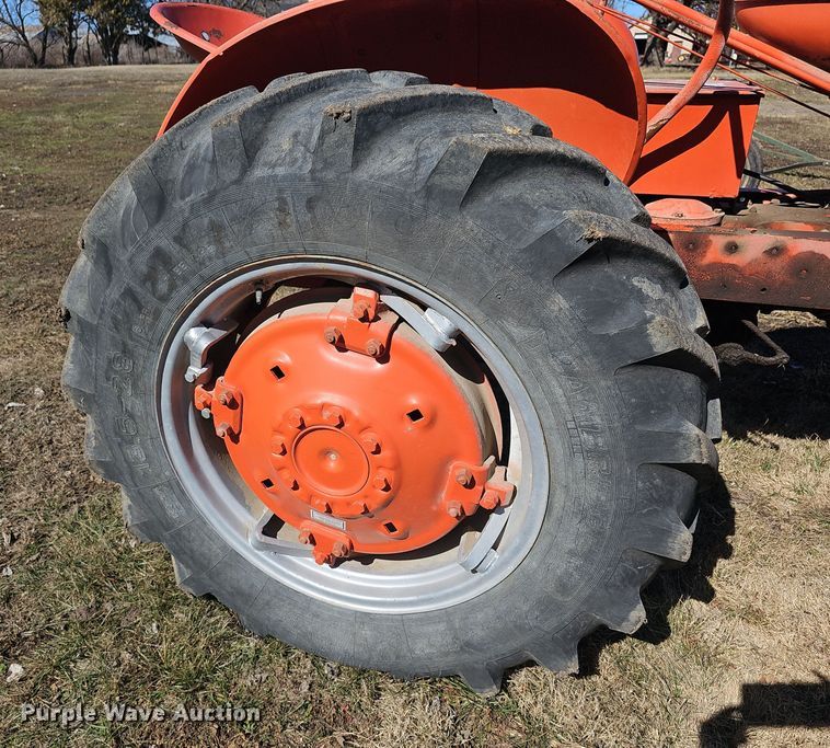 image for item DO7777 1949 Allis-Chalmers WD tractor