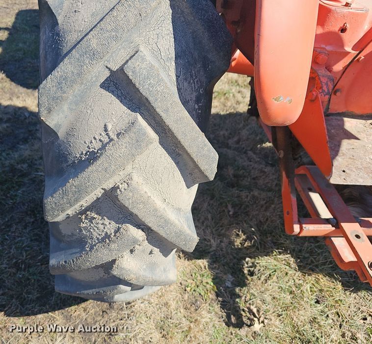 image for item DO7777 1949 Allis-Chalmers WD tractor