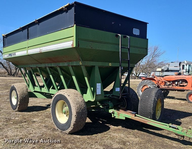 image for item DO7778 Brent GT600 gravity wagon