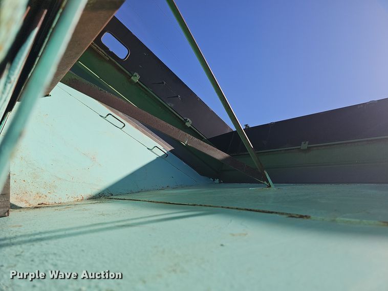 image for item DO7778 Brent GT600 gravity wagon