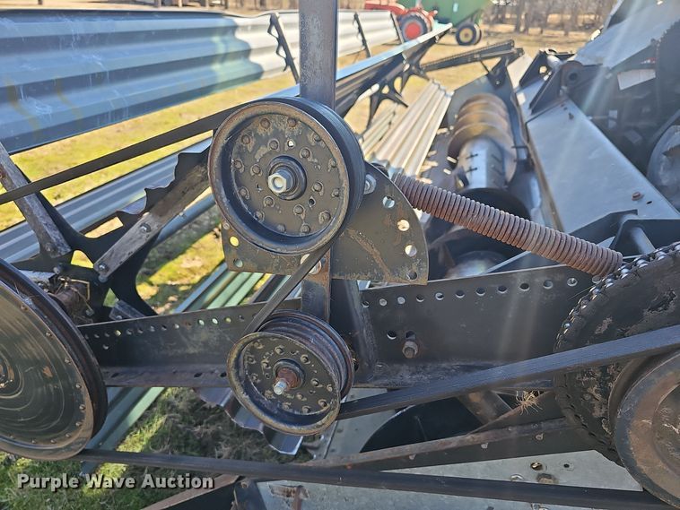 image for item DO7779 Gleaner F2 combine