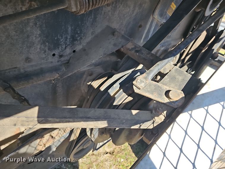 image for item DO7779 Gleaner F2 combine