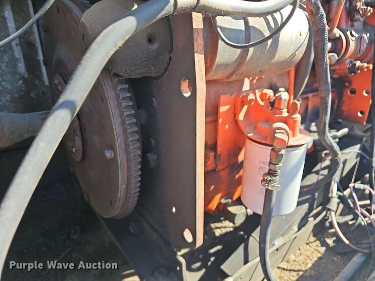 image for item DO7779 Gleaner F2 combine