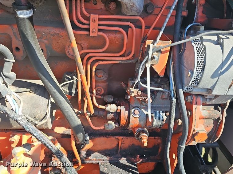 image for item DO7779 Gleaner F2 combine