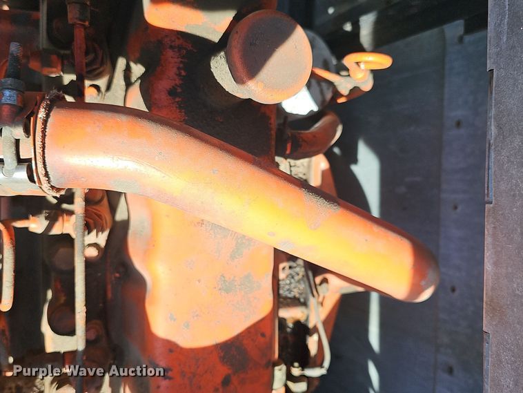 image for item DO7779 Gleaner F2 combine