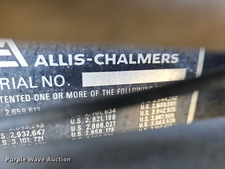 image for item DO7779 Gleaner F2 combine