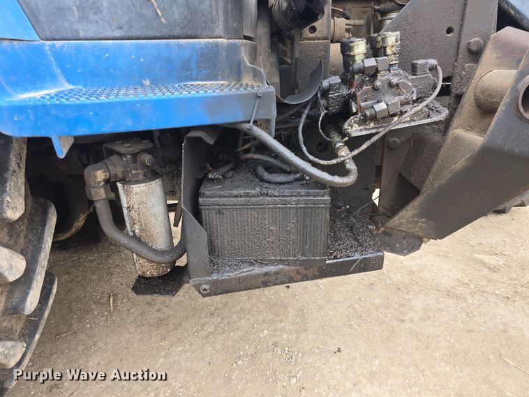 image for item DO7816 1997 New Holland 8770 MFWD tractor