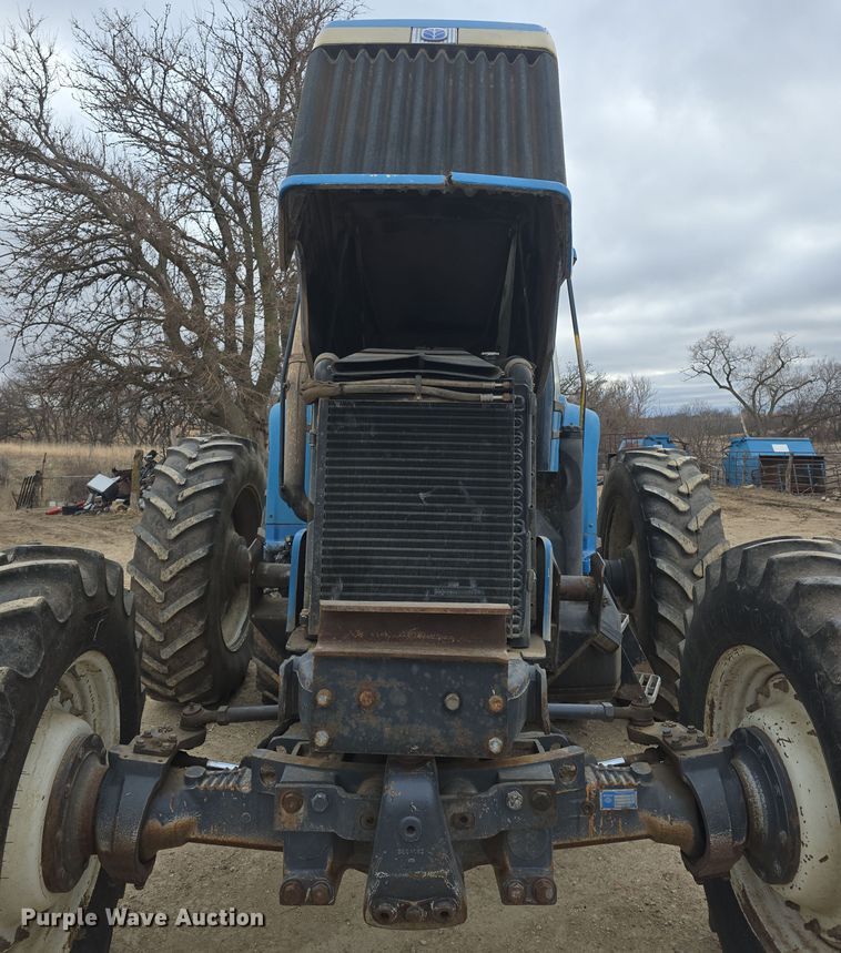 image for item DO7816 1997 New Holland 8770 MFWD tractor