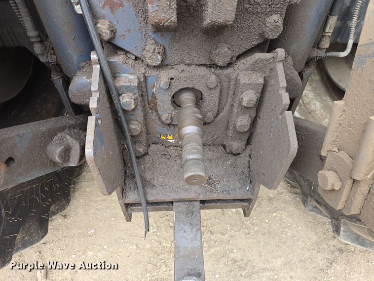 image for item DO7816 1997 New Holland 8770 MFWD tractor