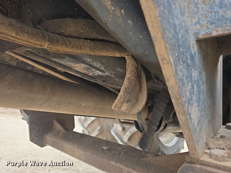 image for item DO7816 1997 New Holland 8770 MFWD tractor