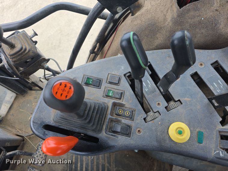 image for item DO7816 1997 New Holland 8770 MFWD tractor