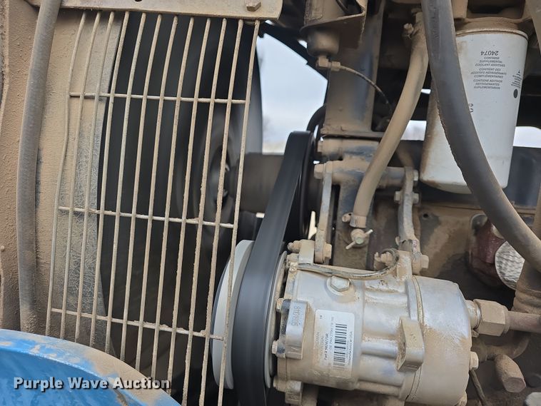 image for item DO7816 1997 New Holland 8770 MFWD tractor