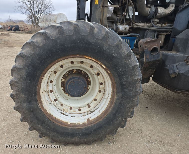 image for item DO7816 1997 New Holland 8770 MFWD tractor