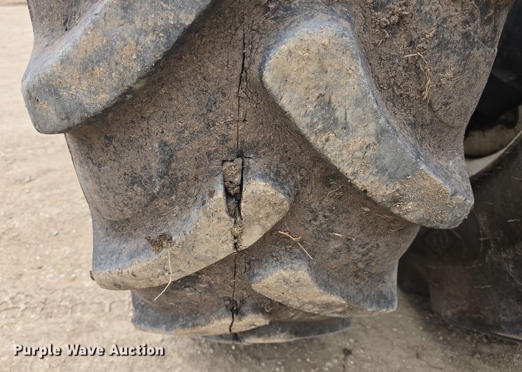 image for item DO7816 1997 New Holland 8770 MFWD tractor