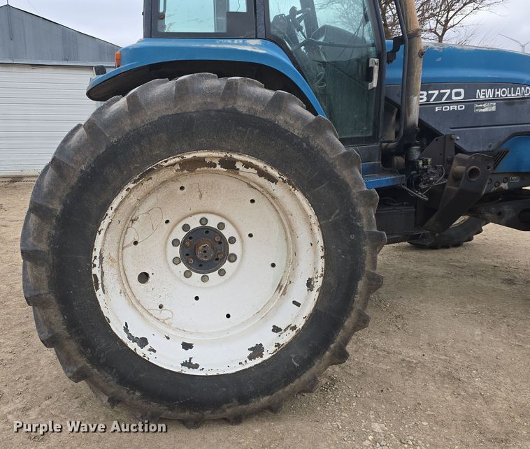 image for item DO7816 1997 New Holland 8770 MFWD tractor