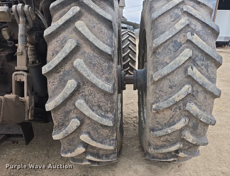 image for item DO7816 1997 New Holland 8770 MFWD tractor