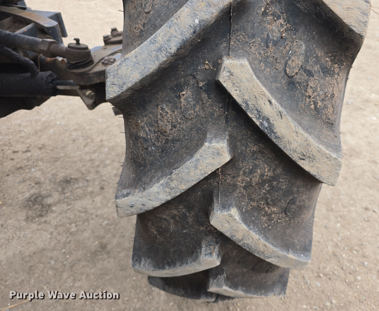 image for item DO7816 1997 New Holland 8770 MFWD tractor