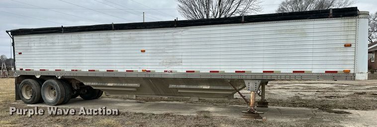 image for item DQ6613 1983 Timpte grain trailer