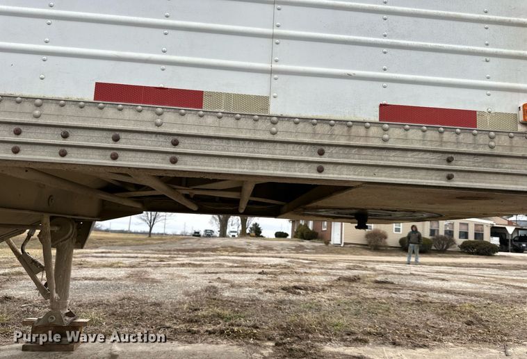 image for item DQ6613 1983 Timpte grain trailer