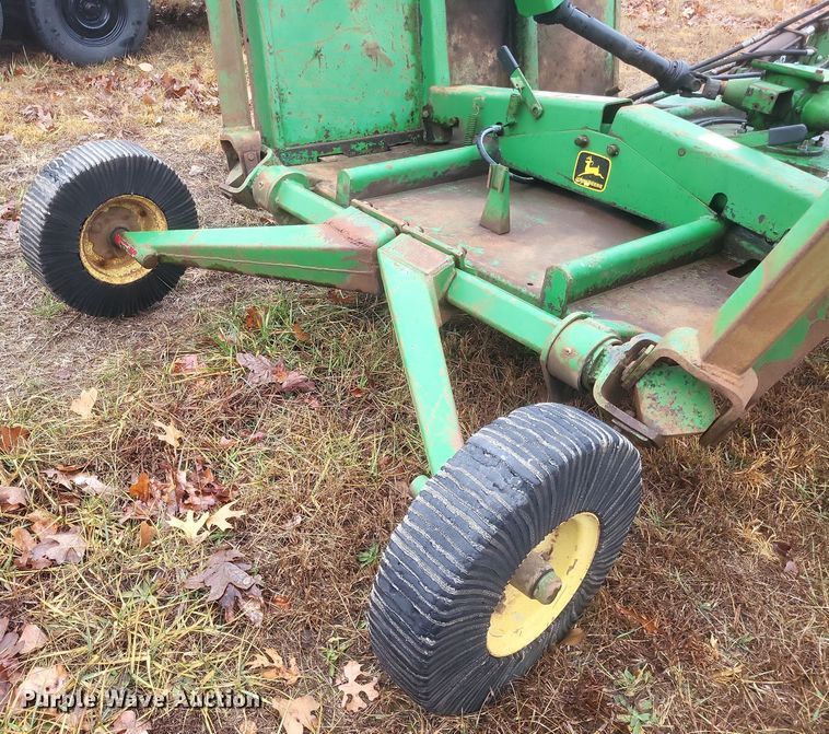 image for item DS5245 John Deere batwing rotary mower