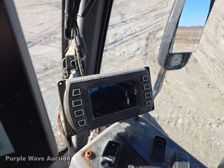 image for item DS5289 2014 RBR Vector 300 spreader