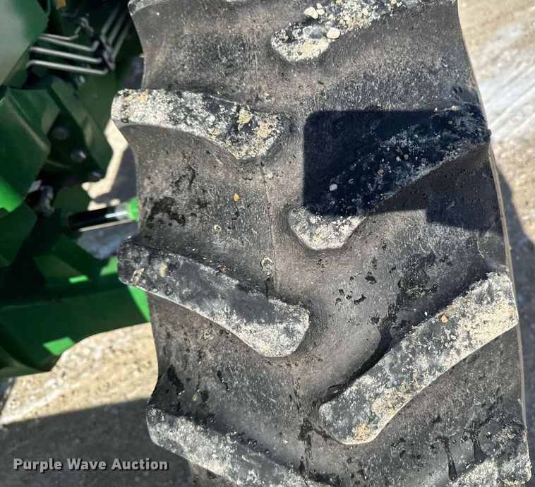 image for item DT0576 2013 John Deere 6140D MFWD tractor