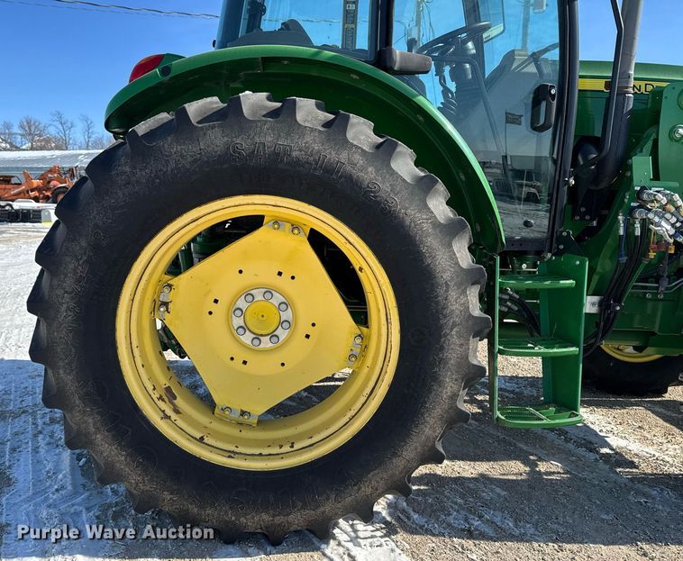 image for item DT0576 2013 John Deere 6140D MFWD tractor