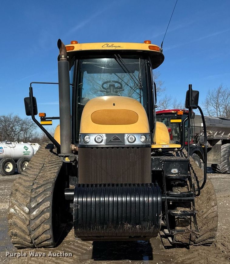 image for item DT0607 2009 Challenger MT765C tractor
