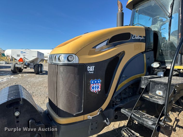 image for item DT0607 2009 Challenger MT765C tractor