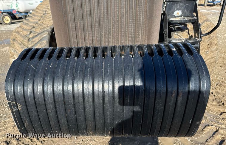 image for item DT0607 2009 Challenger MT765C tractor