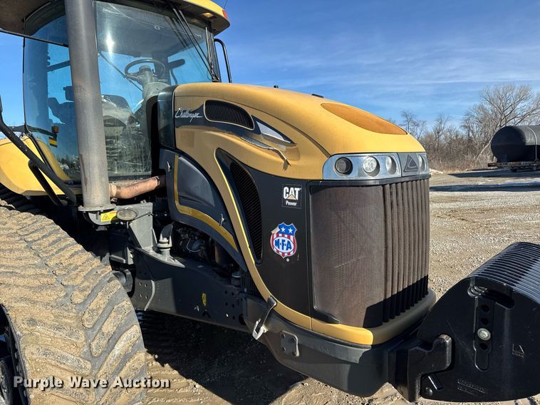 image for item DT0607 2009 Challenger MT765C tractor