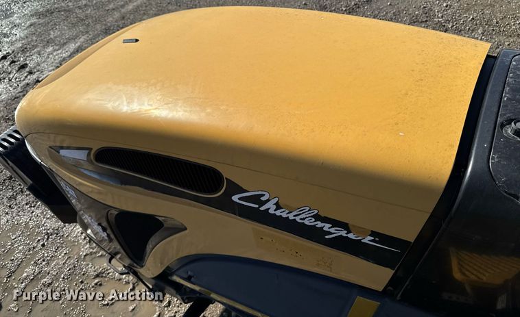 image for item DT0607 2009 Challenger MT765C tractor