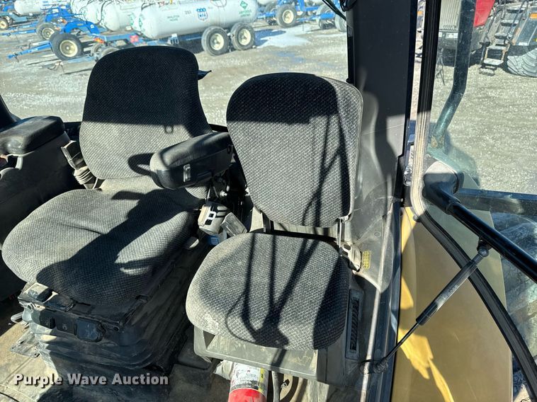 image for item DT0607 2009 Challenger MT765C tractor